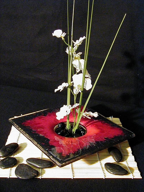 Ikebana Vase by Charlton Glassworks | Rendezvous Gallery