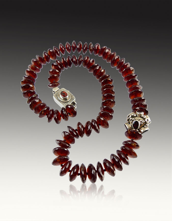 Bess Heitner: Hessonite Garnet Necklace | Rendezvous Gallery